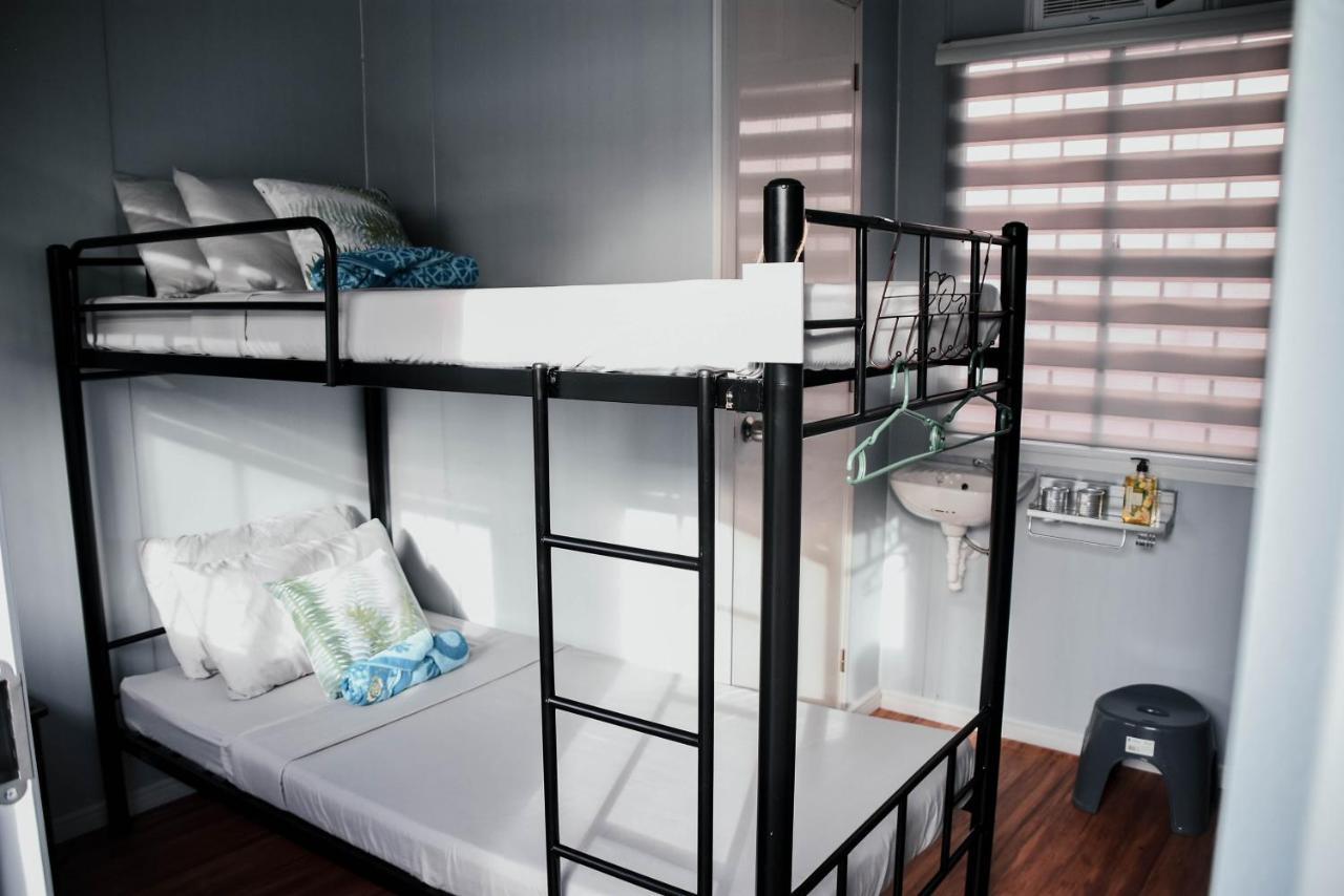 Olive Hostel Рохас Сити Екстериор снимка