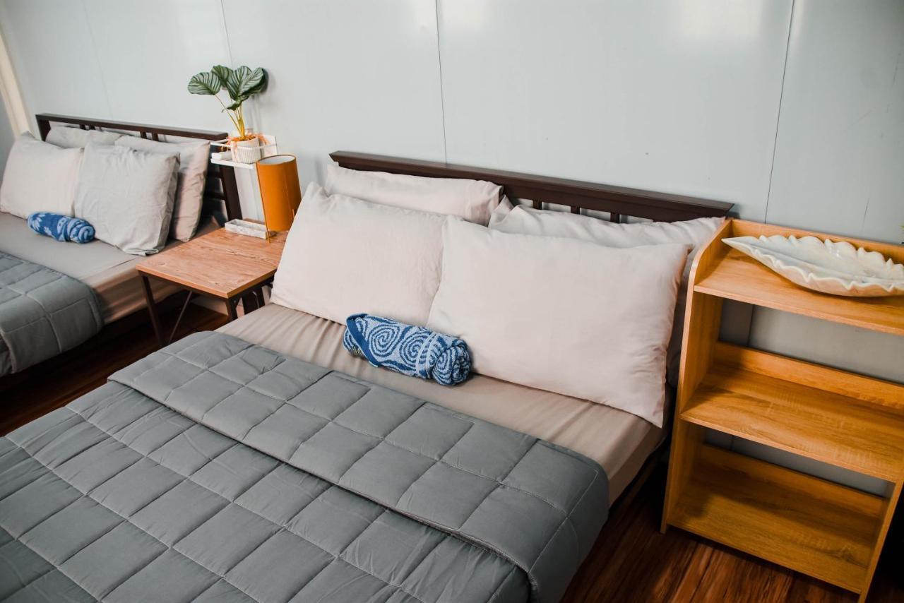 Olive Hostel Рохас Сити Екстериор снимка
