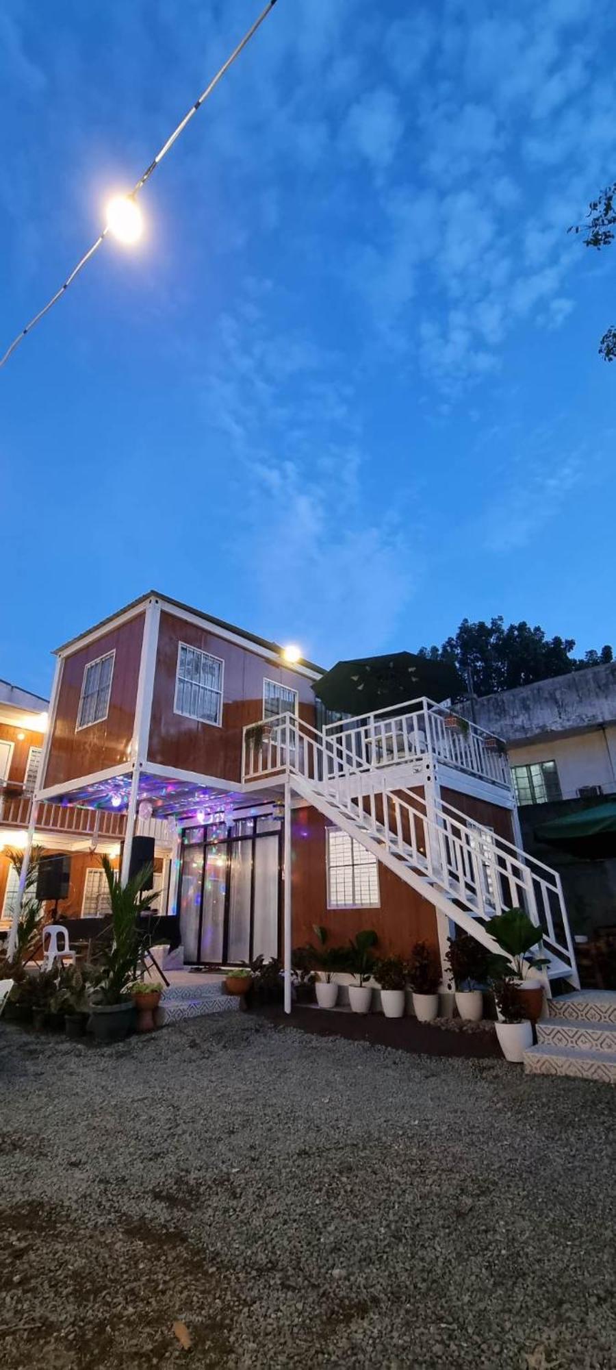 Olive Hostel Рохас Сити Екстериор снимка